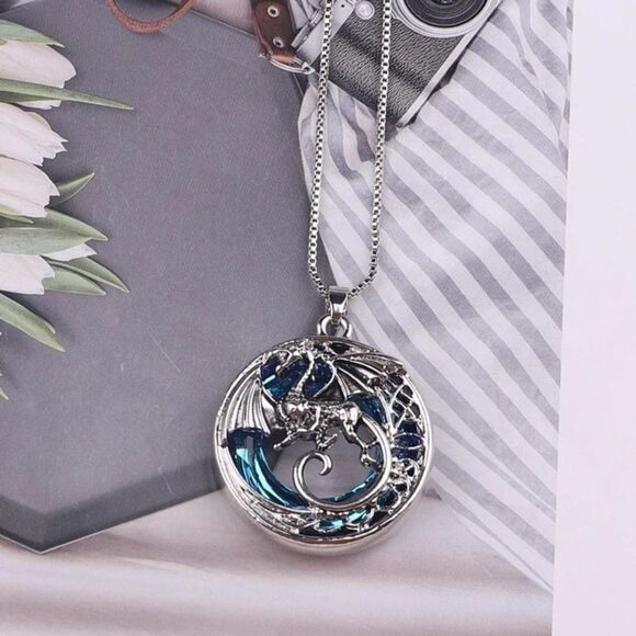 3D Silver Toned Dragon Pendant - Picture 6 of 6